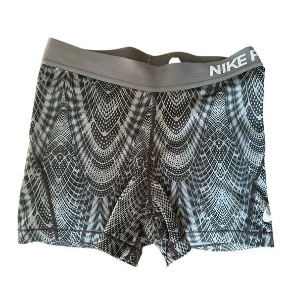 Nike Pants - Womens Nike Pro 3” Dri-Fit Shorts medium activewear black compression shorts
